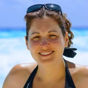 Meet your Posher, Annie-claude